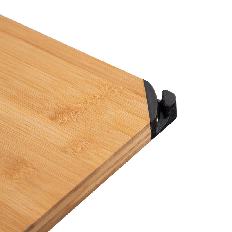 ALTOM DESIGN DASKA ZA REZANJE OD BAMBUSA S OŠTRILOM 40X30X1,8 CM ( 020602056 )